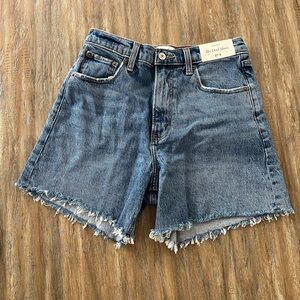 Abercrombie and Fitch Dad Short - NWT - Size 27